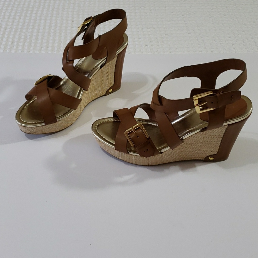 Liz Claiborne size 9 Leather Wedges